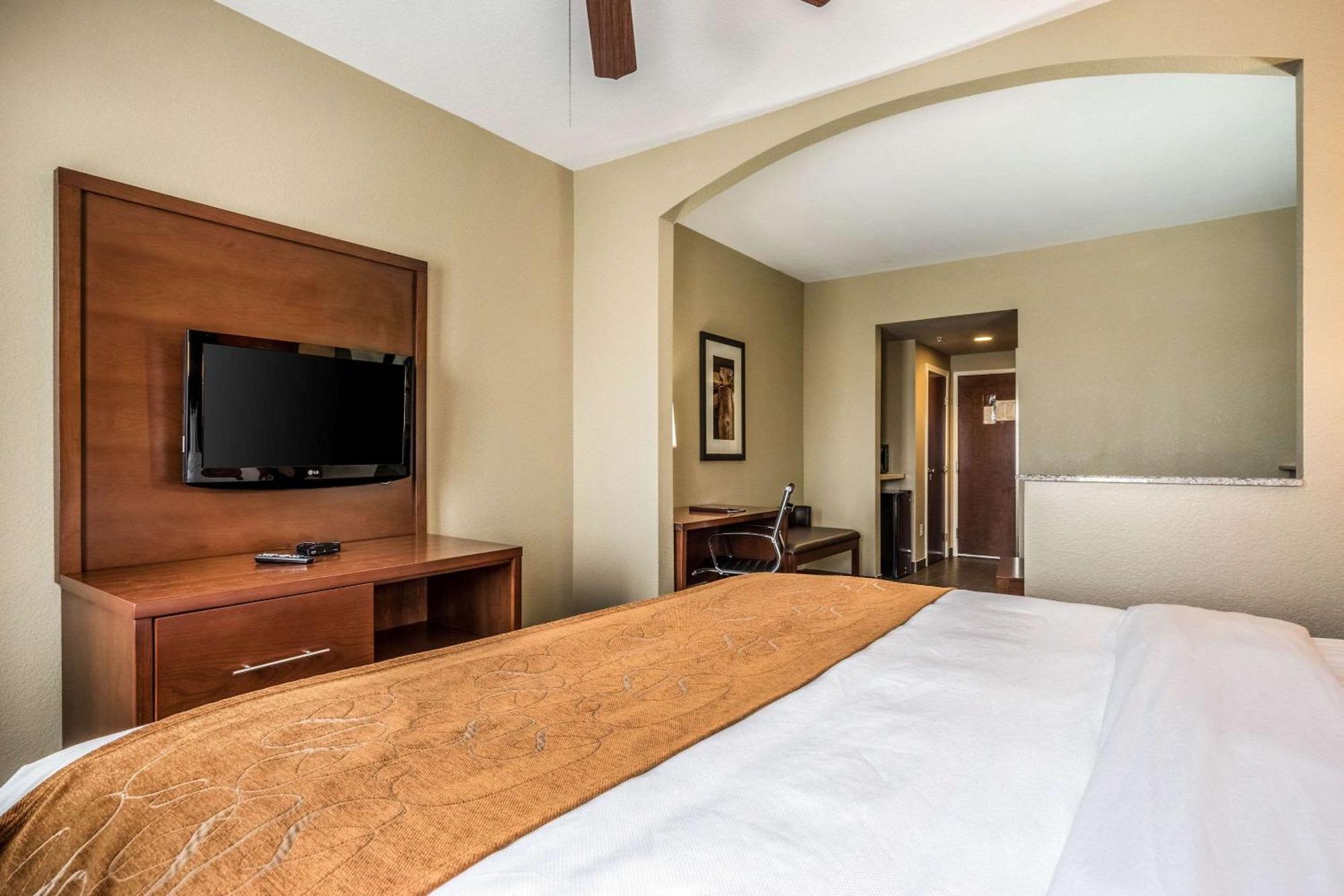 Comfort Suites Near Texas State University San Marcos Zewnętrze zdjęcie